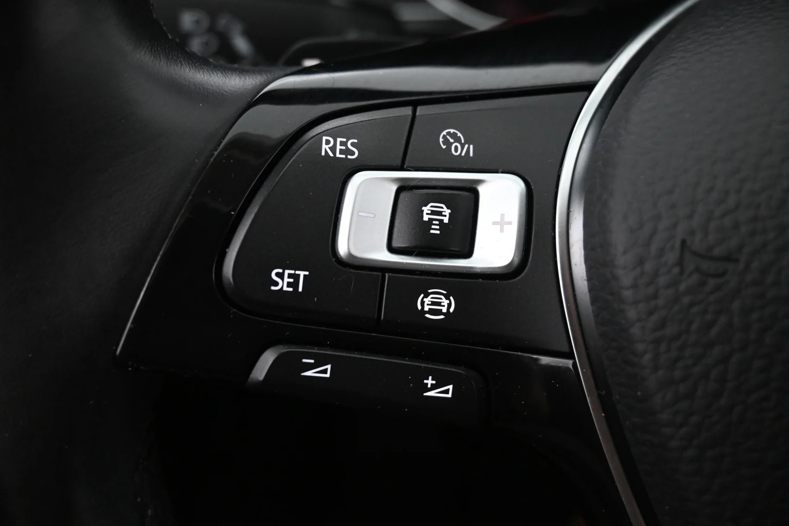 Car Image - 2j2HIMT5A7Anmeu3c7GIie