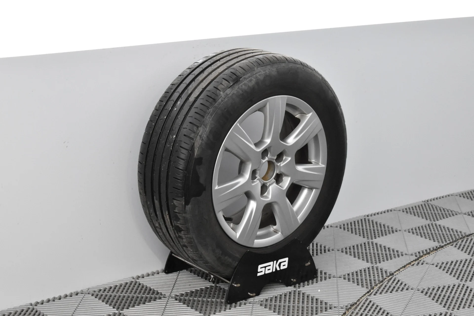 Car Image - 5cpBaR7Yz6zXxf2RHPKsQX