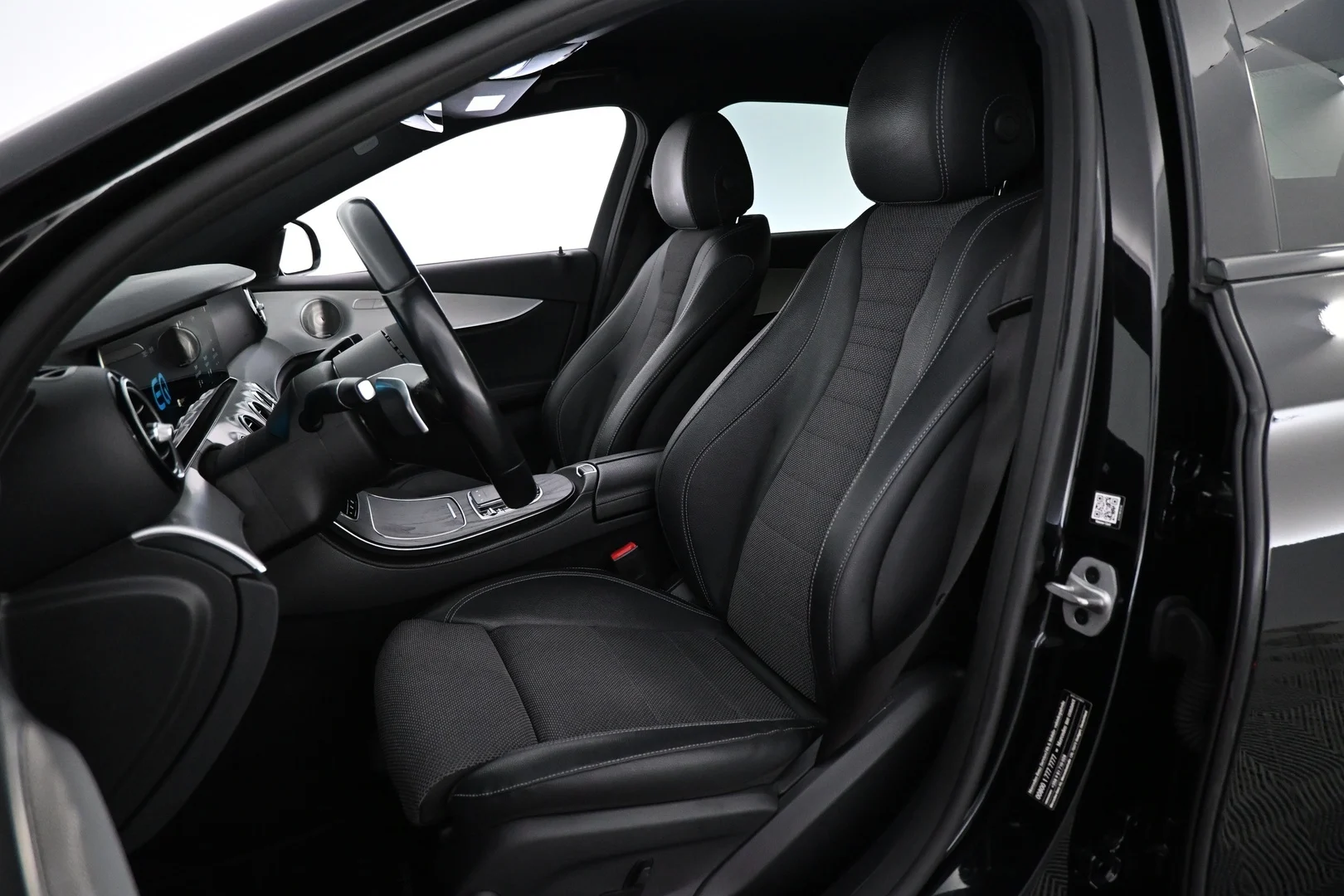 Car Image - zIo4Qm4pf52oiwTrClOQW