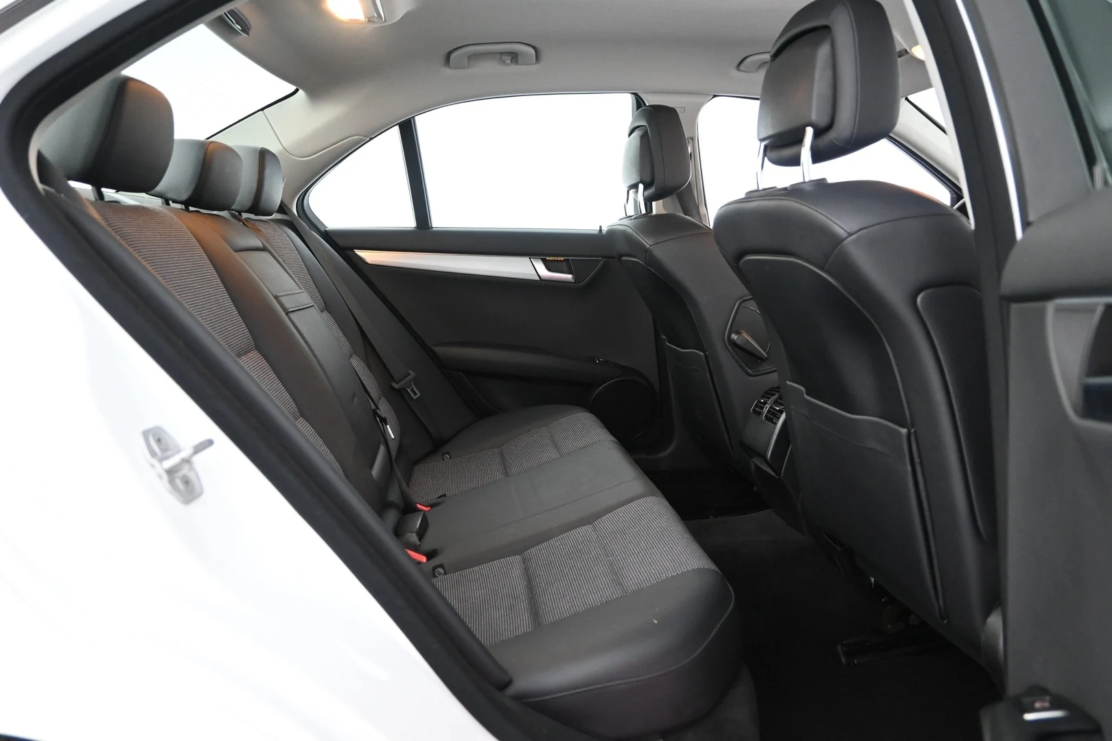 Car Image - 1Rf6BmXneo0aQlaep8SlJ0