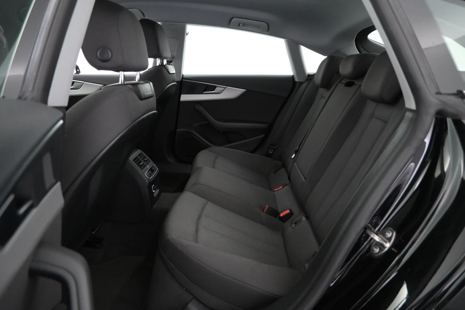 Car Image - 5MJ01Ted2OpxJjmhNtylDb