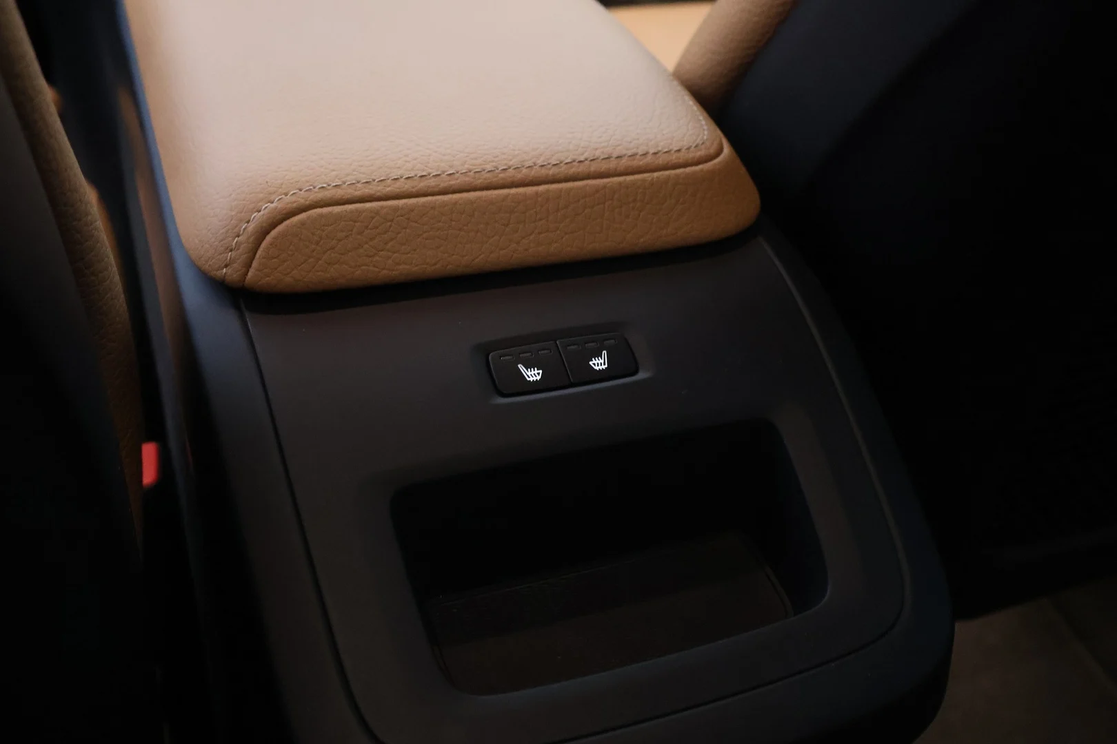Car Image - 1QgAhyHg0qIpGaOUbyPy9s