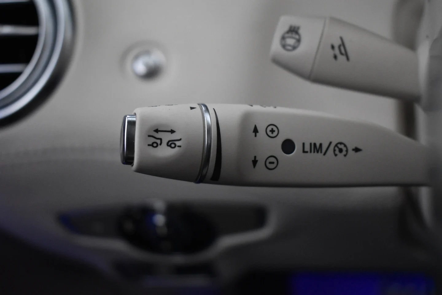 Car Image - 74tbtdTmXv75zwhlno32fJ