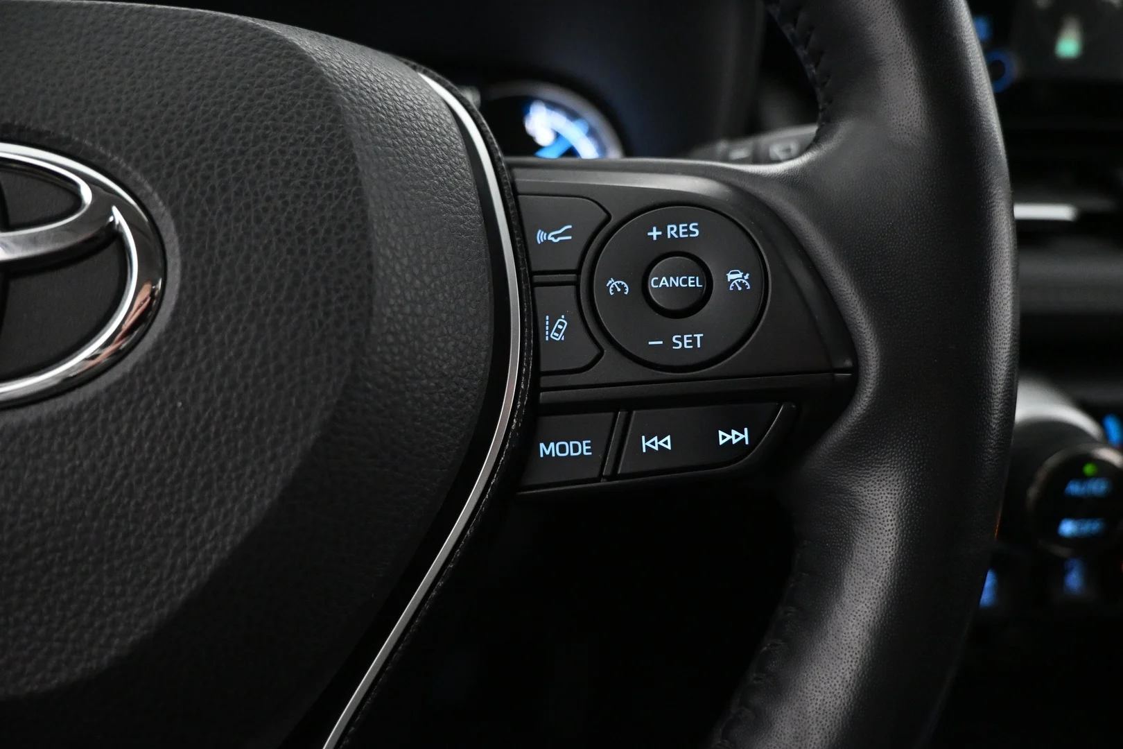 Car Image - 6F9itdeXnRaVzAex0aMUrH