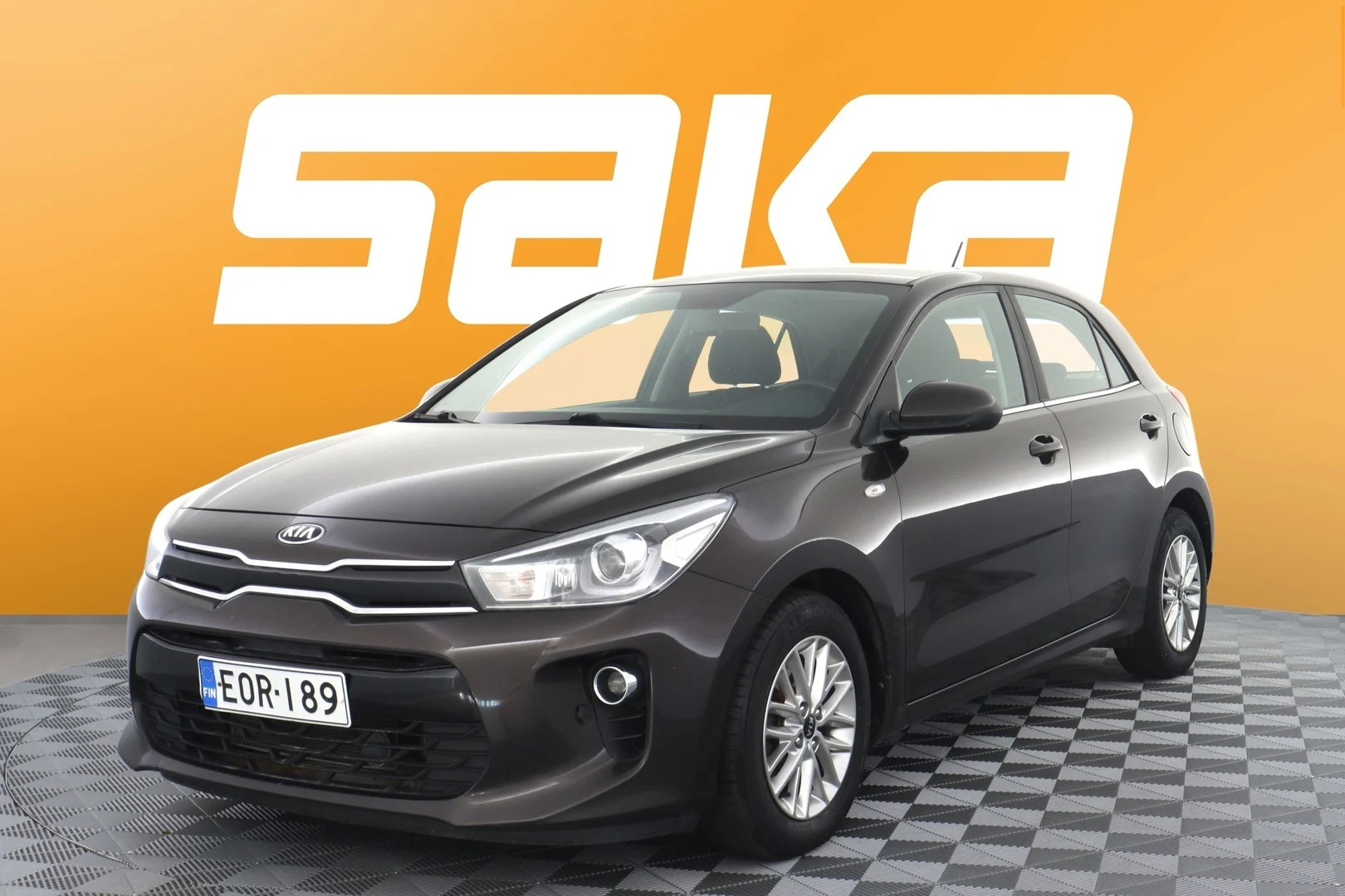Car Image - qRmnxQs54oTBNyn8TorZa