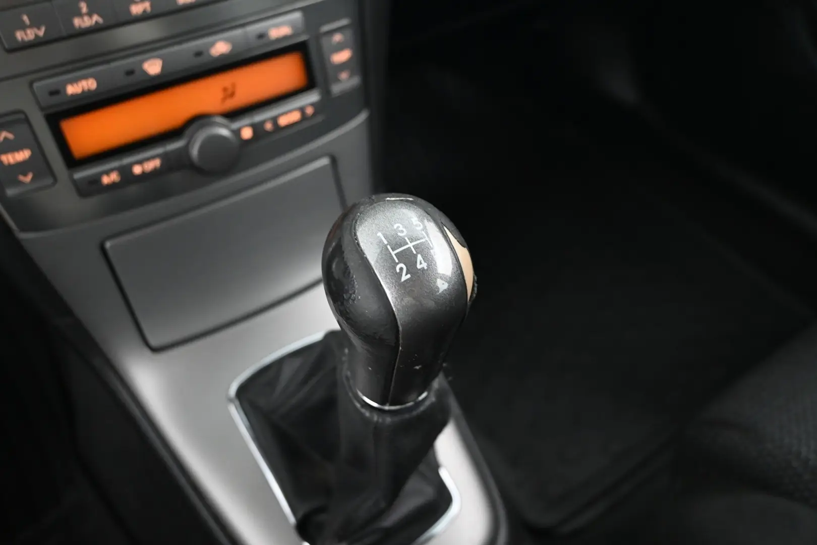 Car Image - 7GxoNuUNDPteTo8v9NU3df