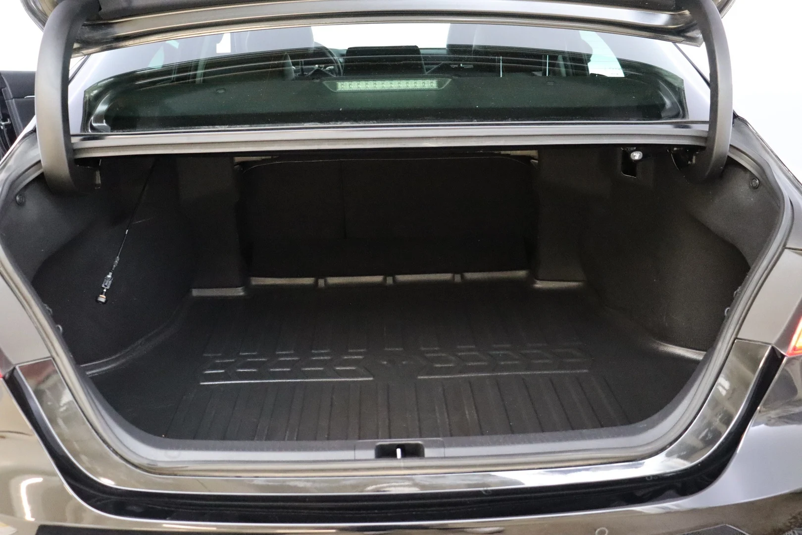 Car Image - 6U0iaS4HSaepSiCVmjDTVm