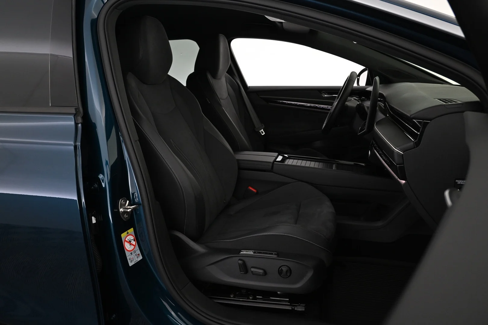 Car Image - 51CwgvsN3vcXK3YOAmwUTd