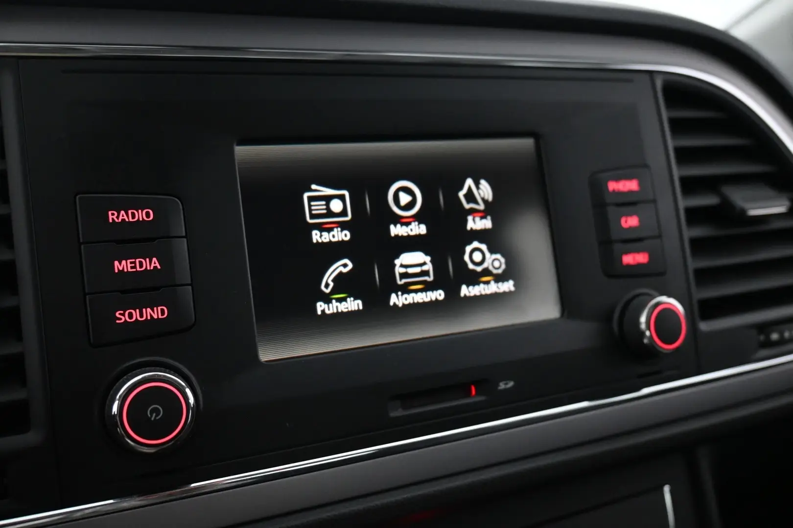 Car Image - 3LmXBJKVWY0RMYwIldJ1TZ