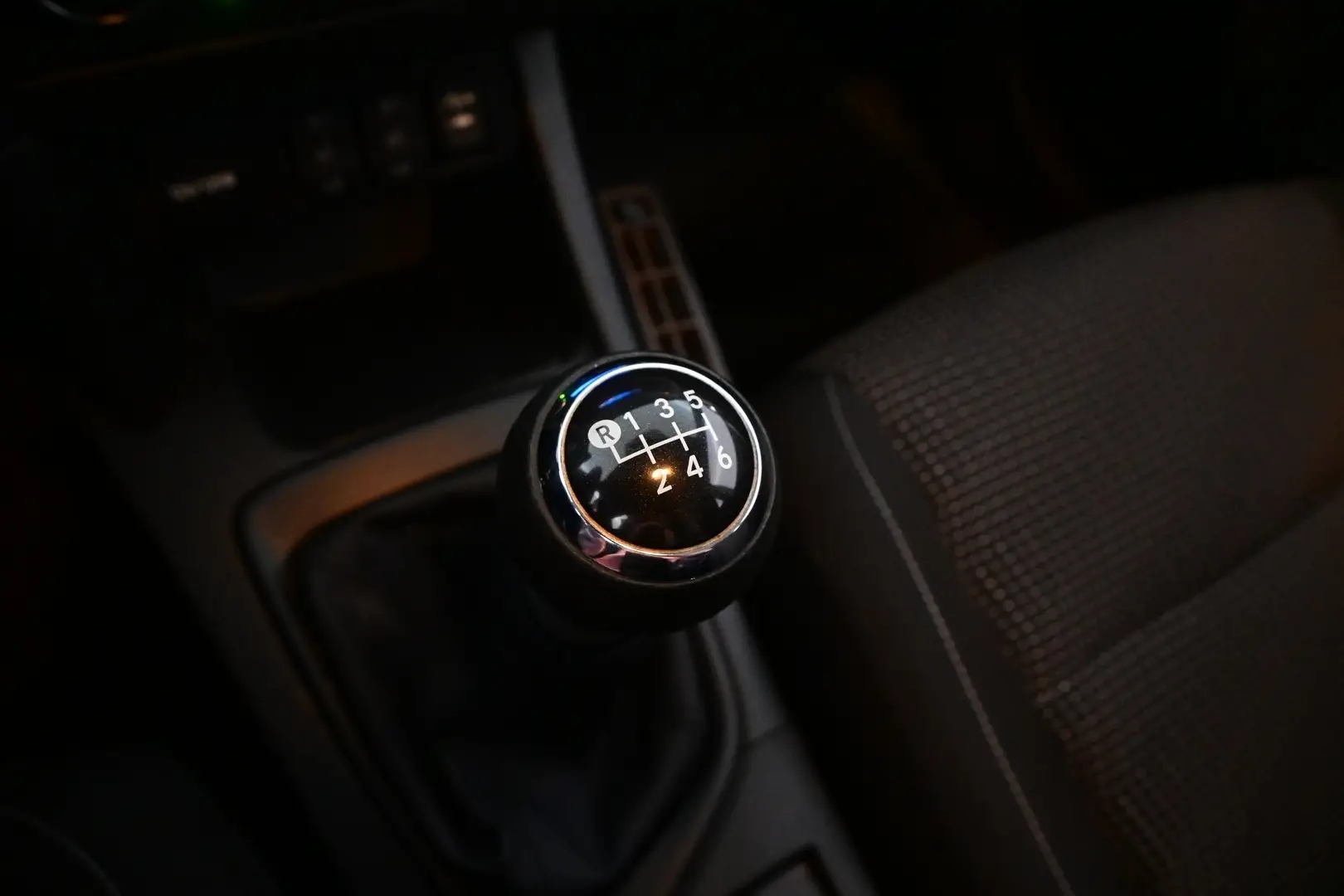 Car Image - 1FgCoj7BS8nRP833VPyLqE