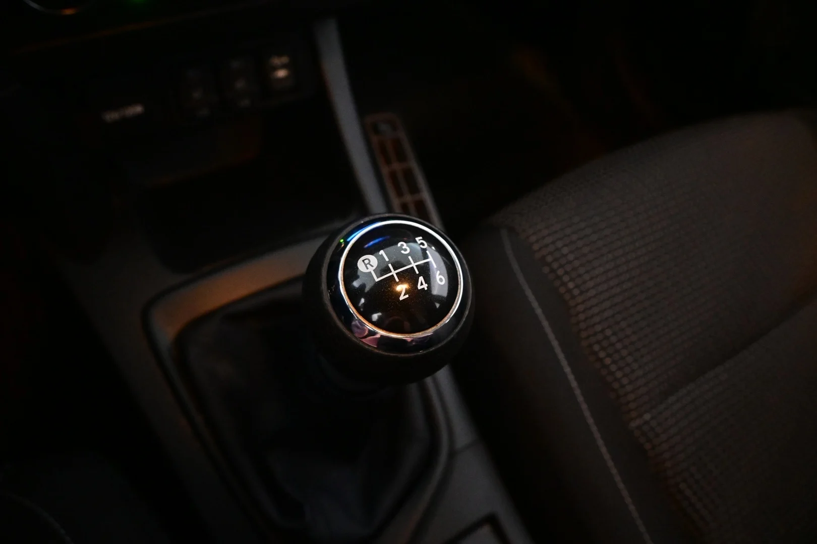 Car Image - 1FgCoj7BS8nRP833VPyLqE