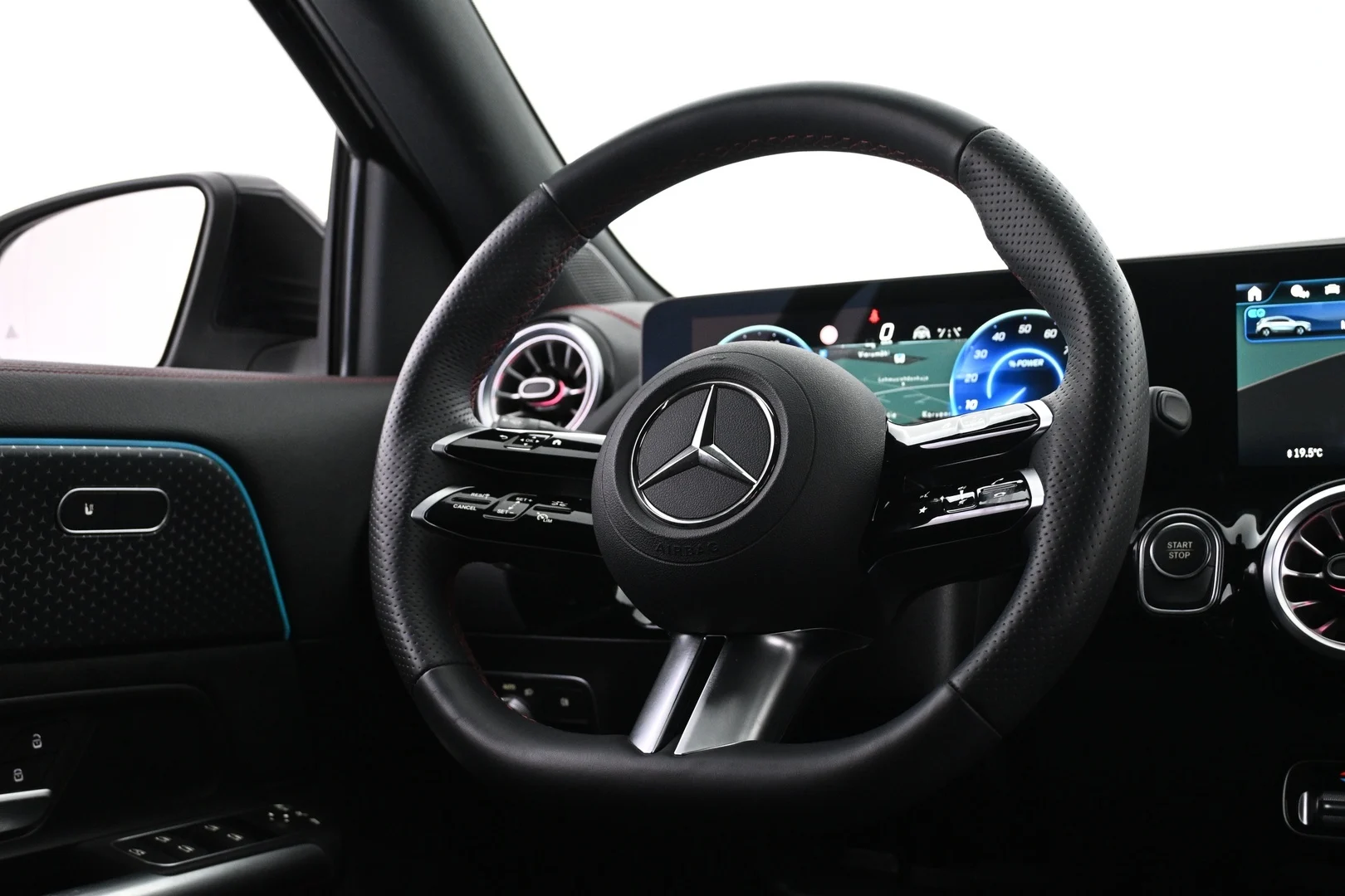 Car Image - LxyndKyVw0LtcIYtMLX32