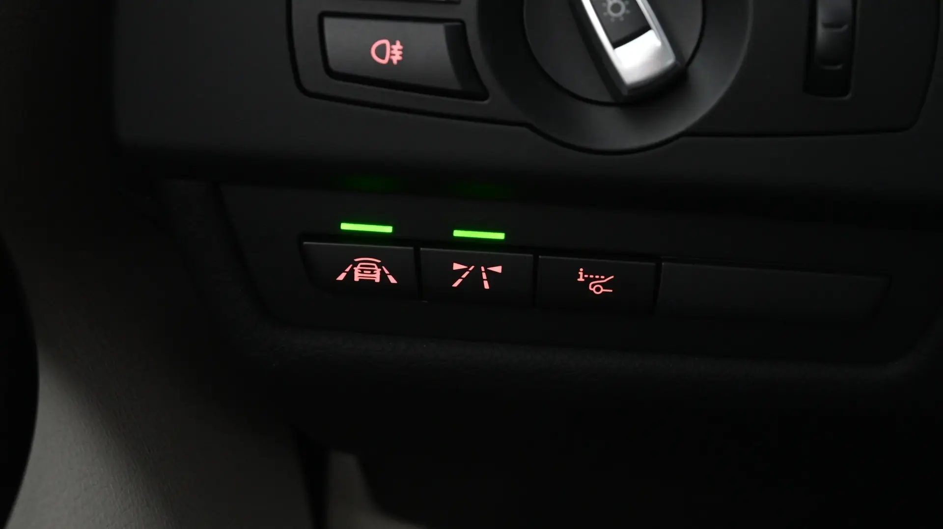 Car Image - 2KxGU6n3yRiYt79PdXljEY