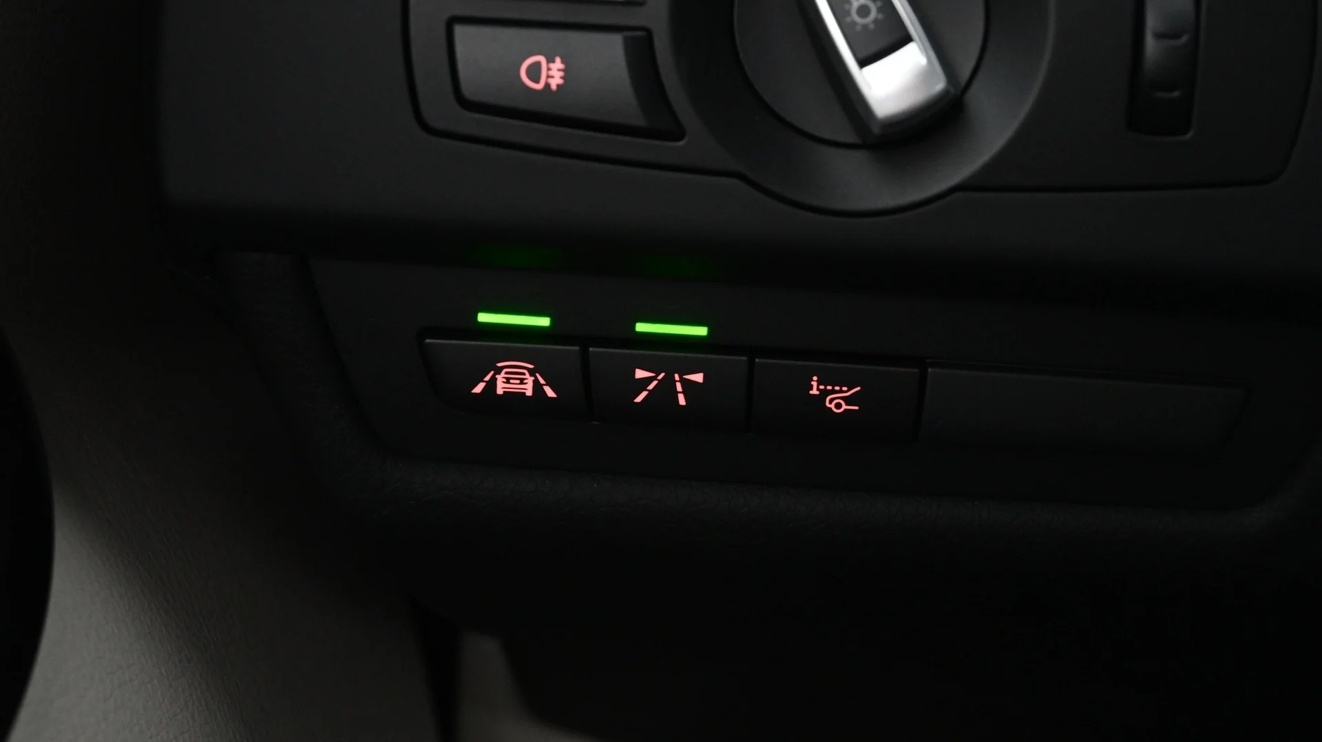 Car Image - 2KxGU6n3yRiYt79PdXljEY