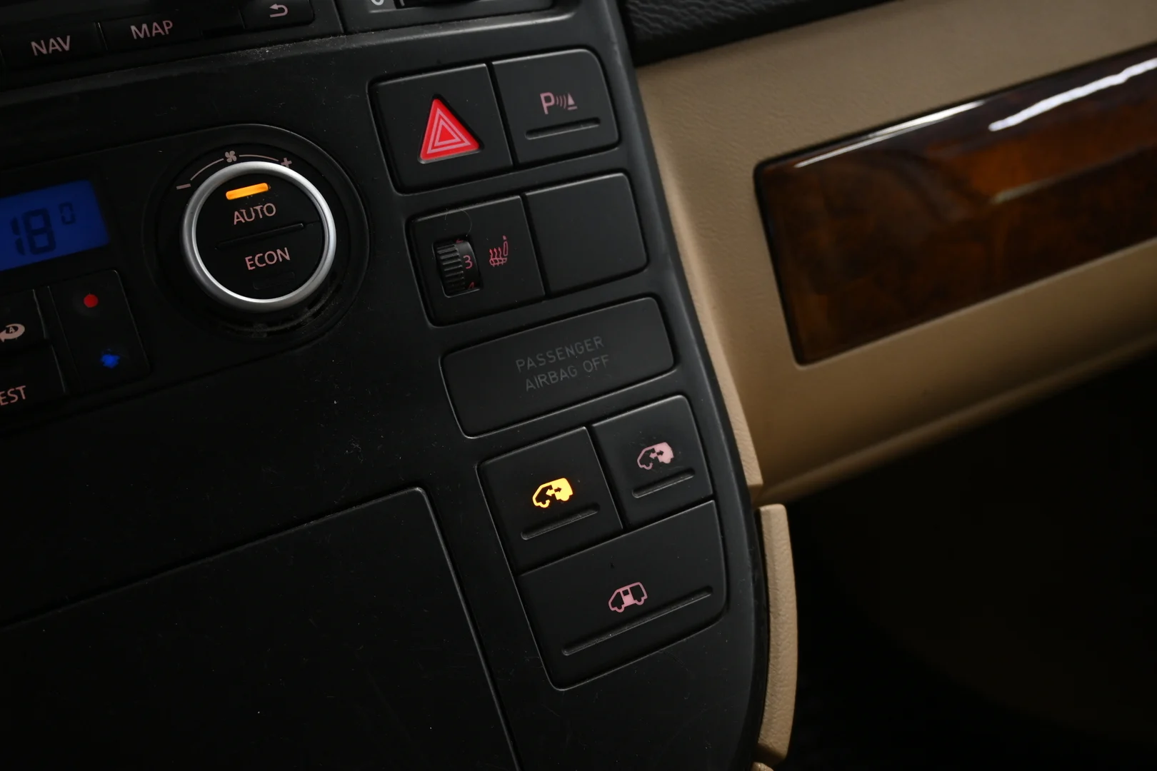 Car Image - 7LkwnFZUt6aSvB44ZIvJX5