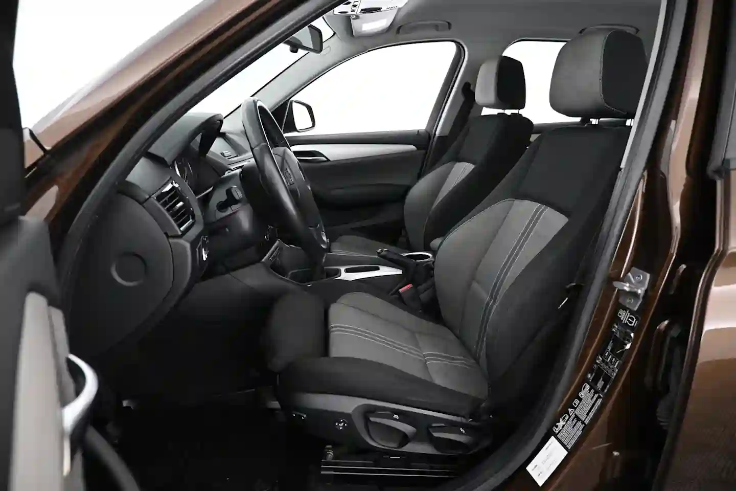 Car Image - 5hzUSIVgkCUIH0wbuGTbFZ