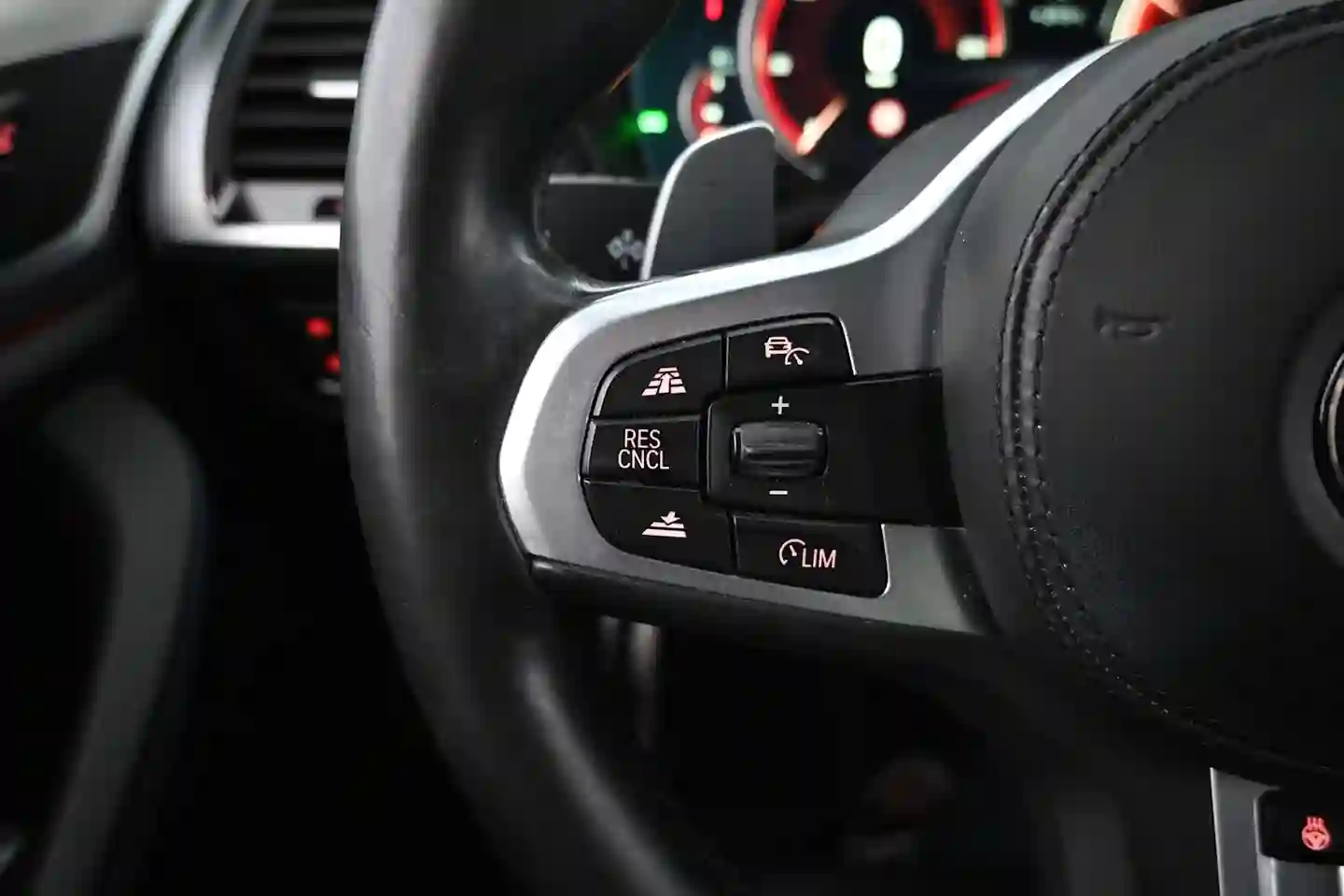 Car Image - 1bSVgjAaV0SG3AE9HwtwJR