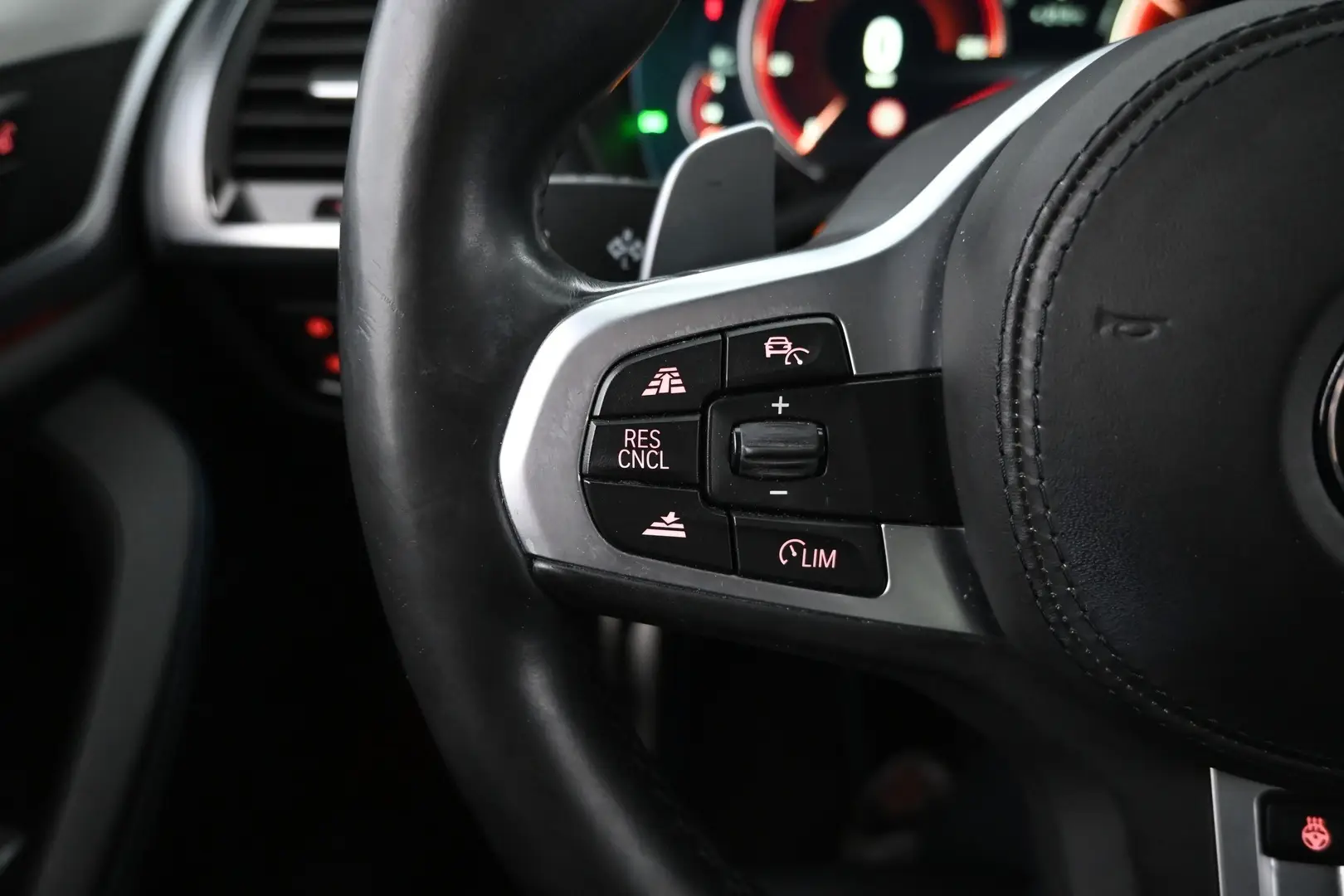 Car Image - 1bSVgjAaV0SG3AE9HwtwJR