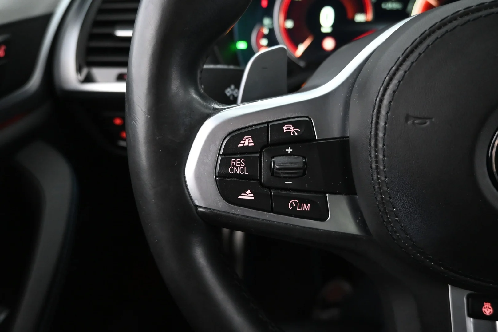 Car Image - 1bSVgjAaV0SG3AE9HwtwJR
