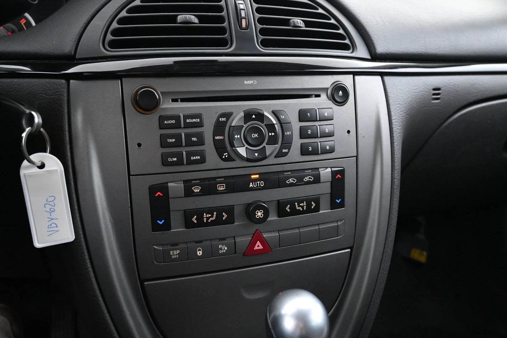 Car Image - 2eUGBAzQQWw8mq0qsVTG3n
