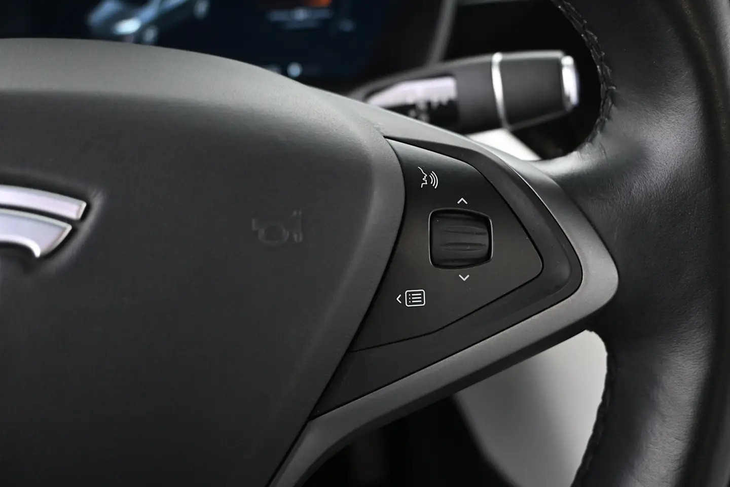 Car Image - 6wgkmkXncPQ3AyYF47vQZf