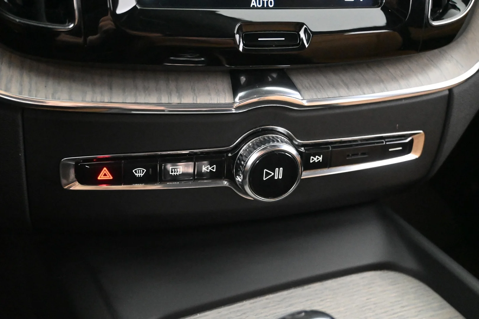 Car Image - 1svQu5MuNWvYniZsqEN7mJ