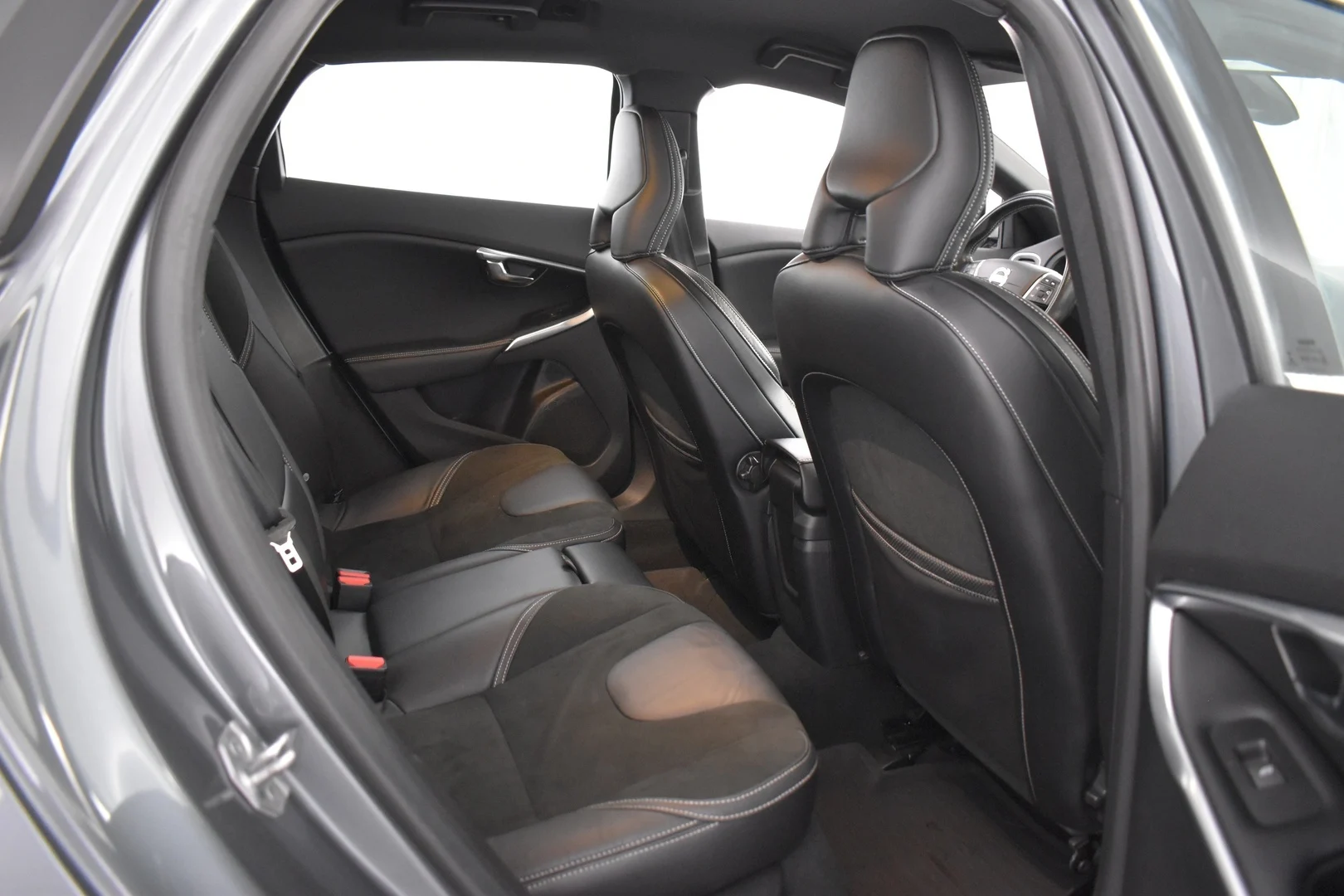 Car Image - 74BR59D8G00Vw0O4zobgDe