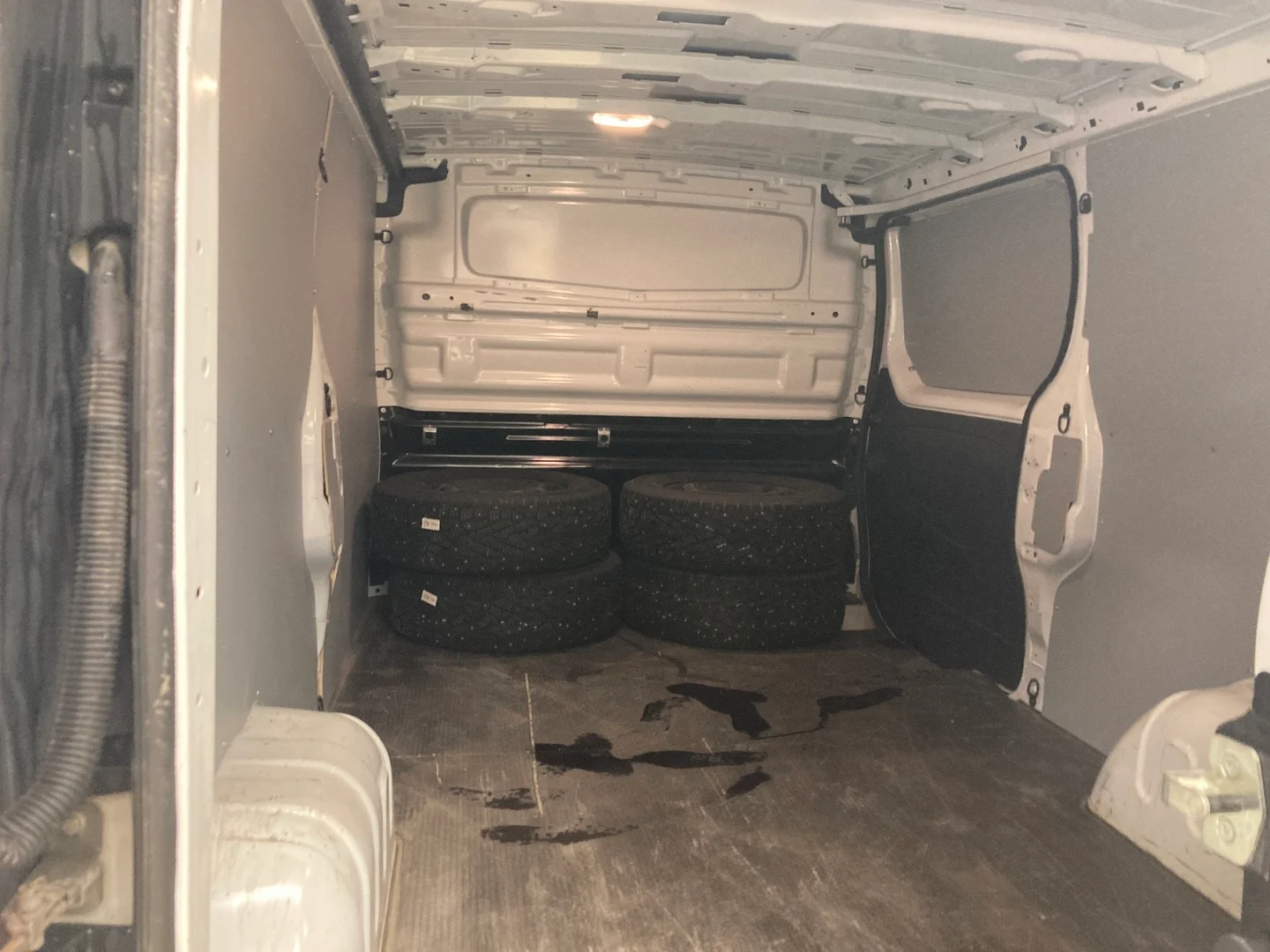 Car Image - 2nw0MdVz6TmLlu4OmkBtB5