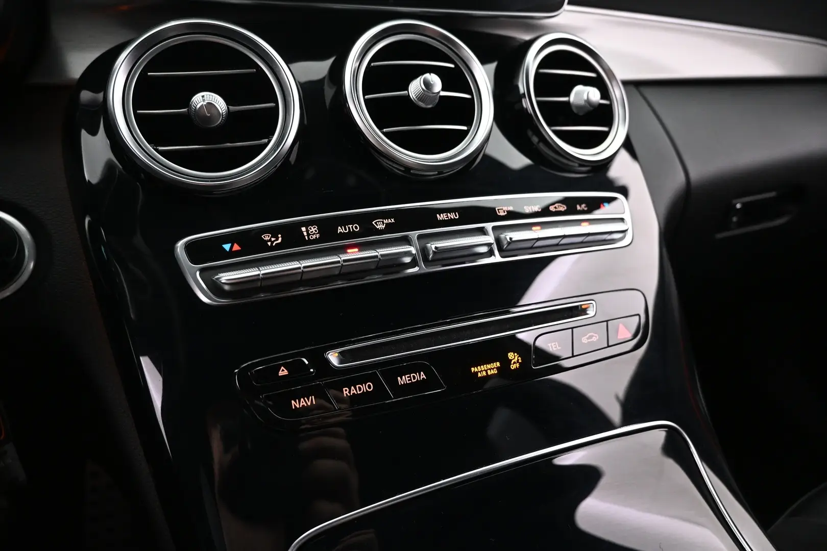 Car Image - ghV4Pdp4vPHql7ponLNp7