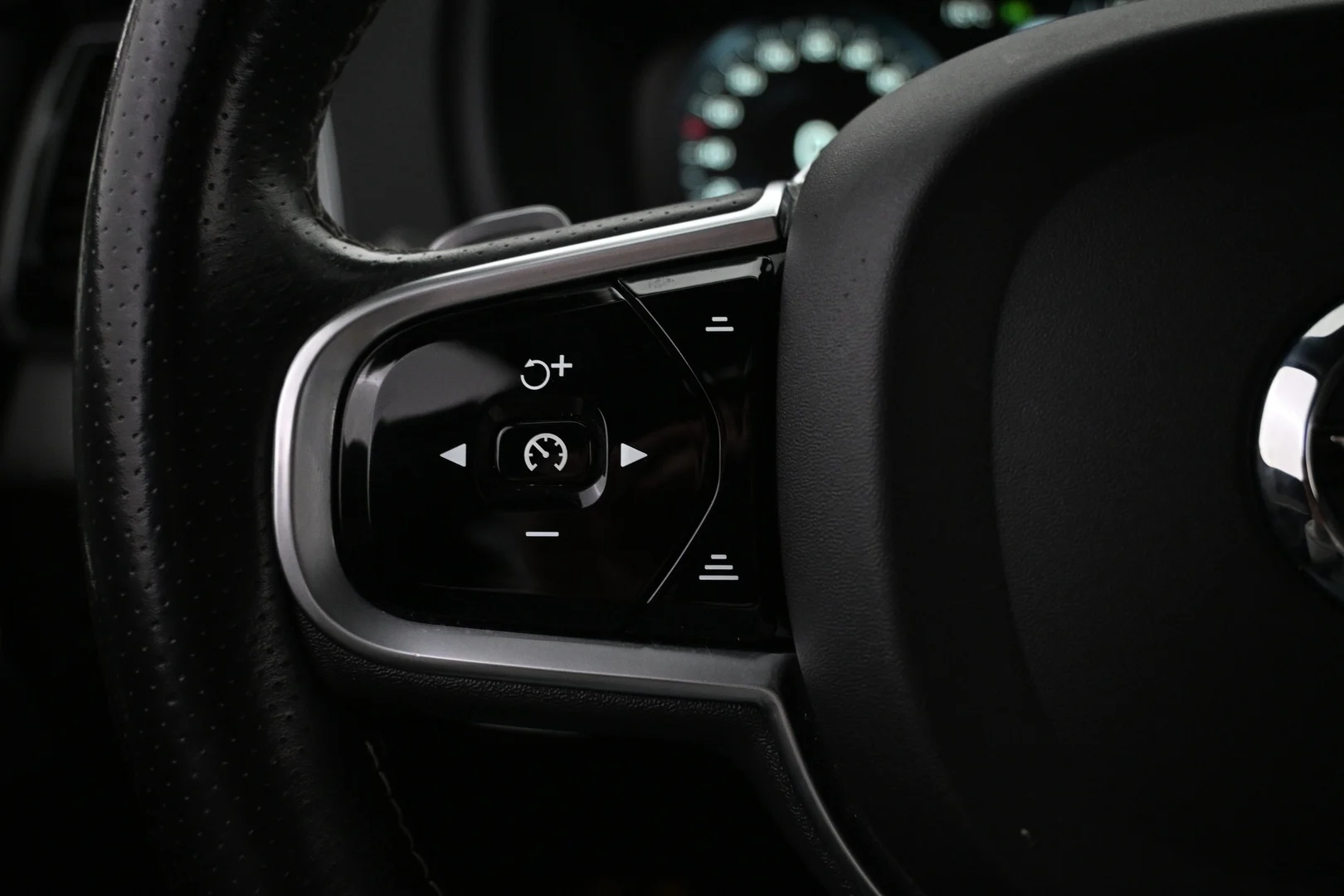 Car Image - 36Pp3O2enqtPAk1UpmGq33