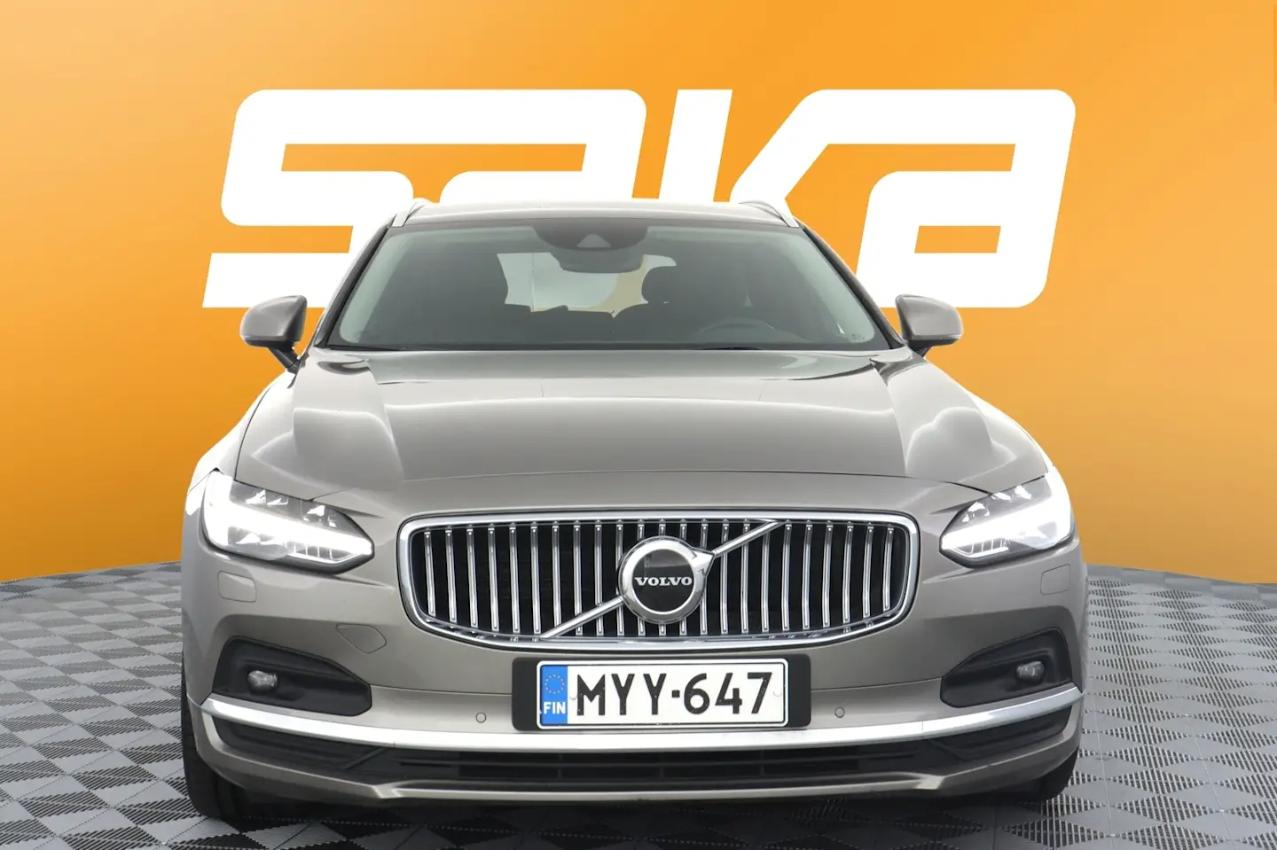 Car Image - 6QL7dHFukHTZcdM1cWh70G