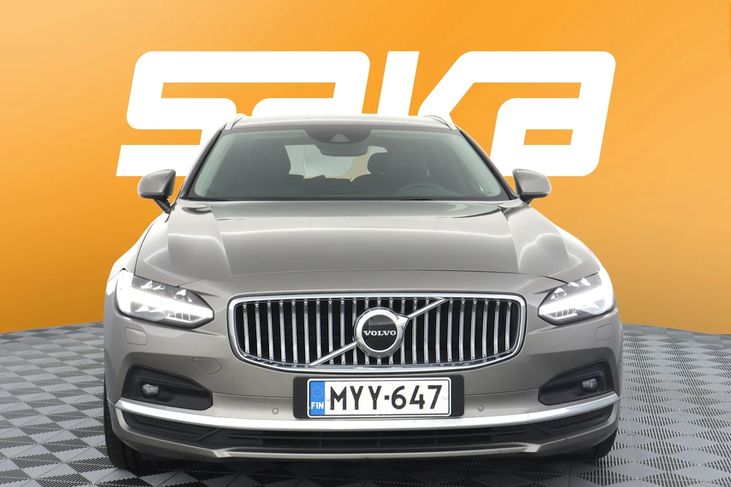 Car Image - 6QL7dHFukHTZcdM1cWh70G