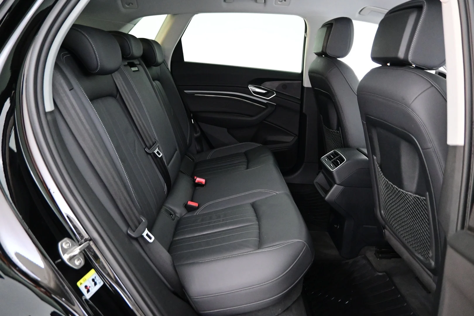 Car Image - 6FEfsSLIoWoCY0zl7QhUri
