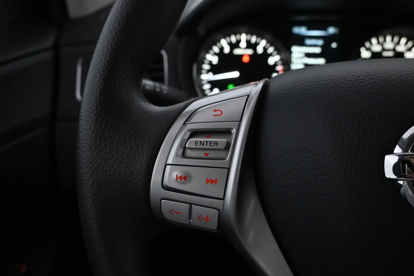 Car Image - 1jqjKhtNFGI14L1zQSkUw9