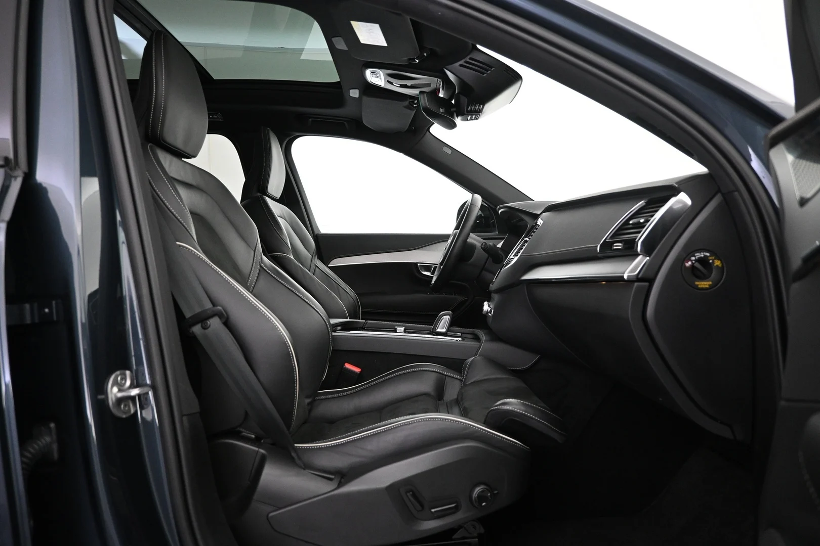 Car Image - 6J5fFOTdYuBMXRc3MAuwG8
