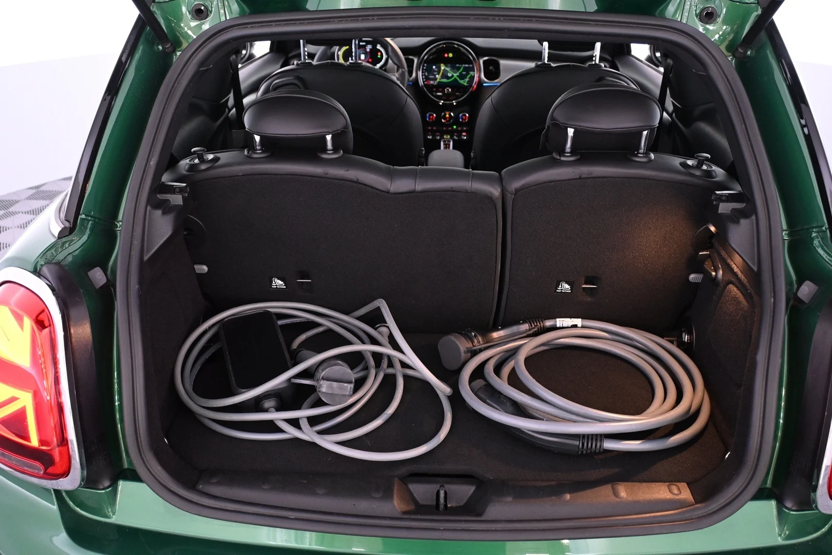 Car Image - 3yTUkap5ZTZK8DpZURYD8L