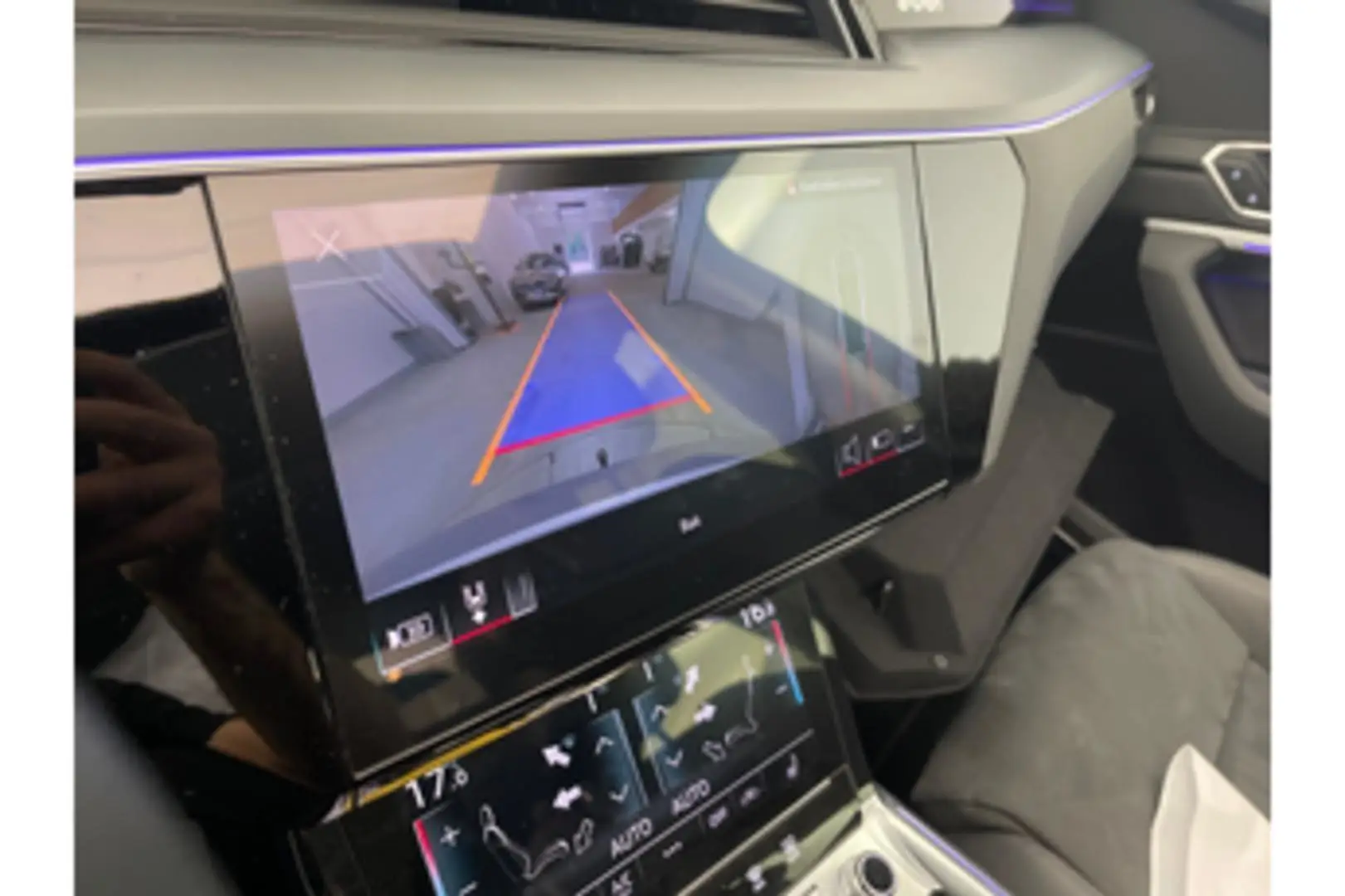 Car Image - 3ShRntpHqJYqs9gsZ8f2Pq