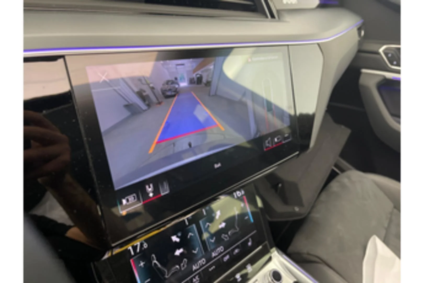 Car Image - 3ShRntpHqJYqs9gsZ8f2Pq