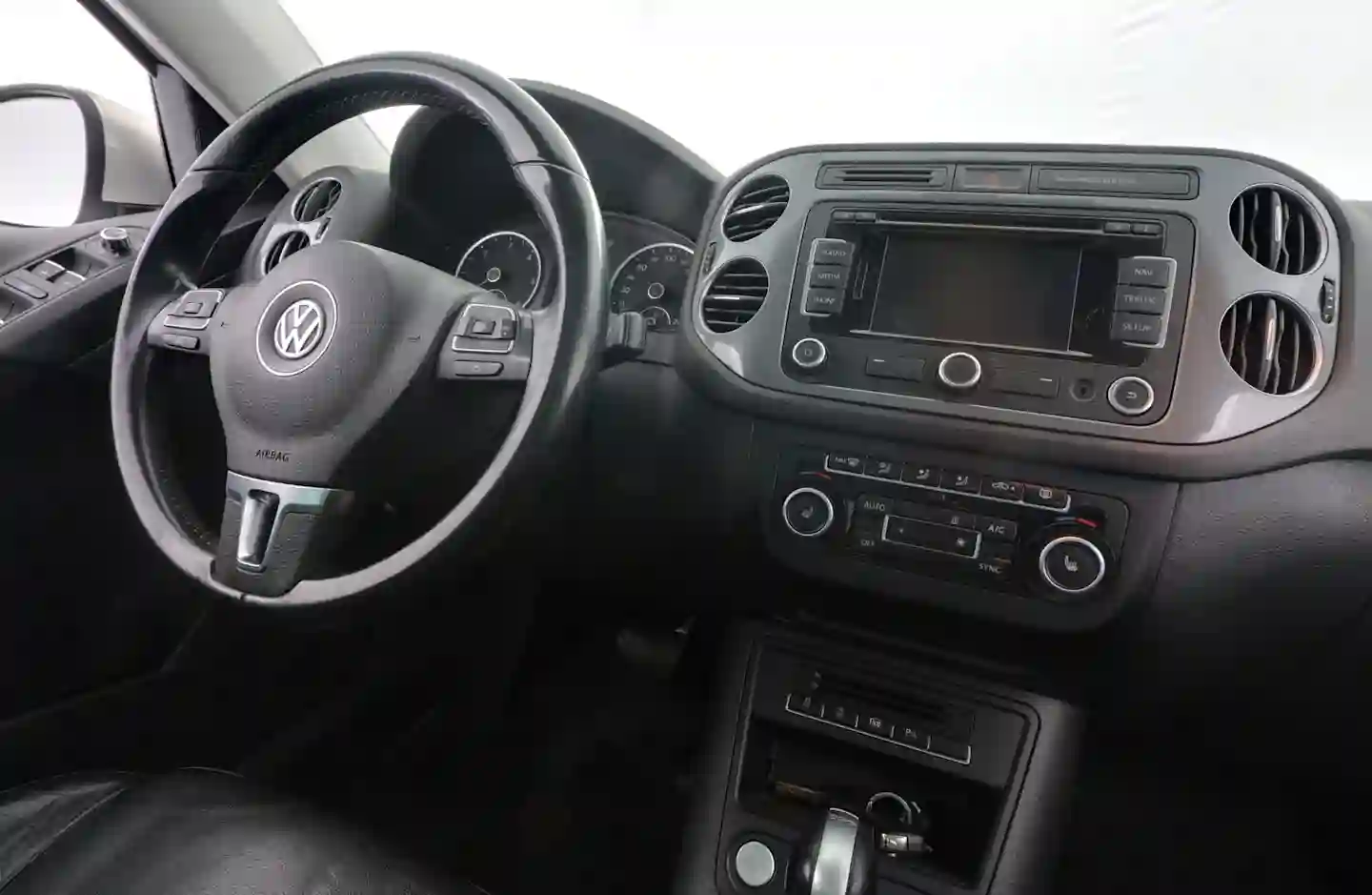 Car Image - 309mnchTk2vuSPaSA9E93