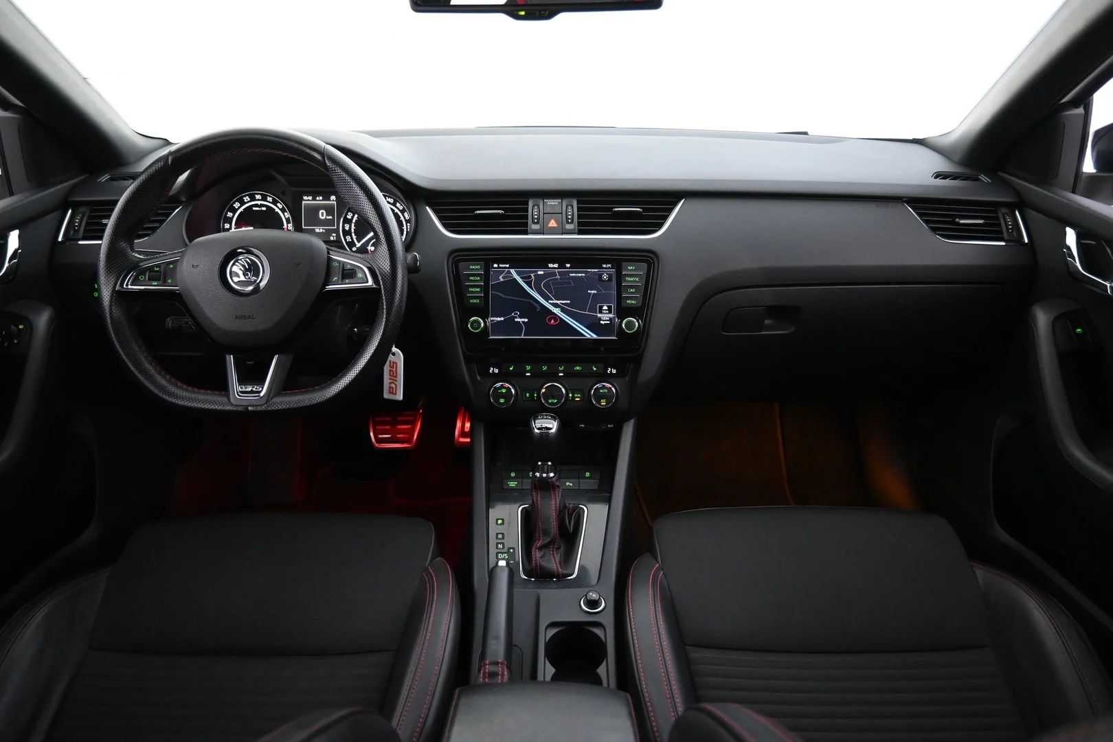 Car Image - 5iLkLB9NDhx3o2EfdumDFg