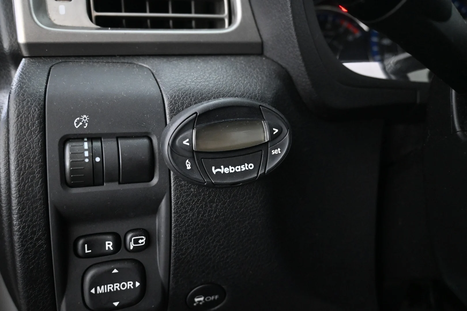 Car Image - 7q6CyY3EVe67zdBxNQajmV