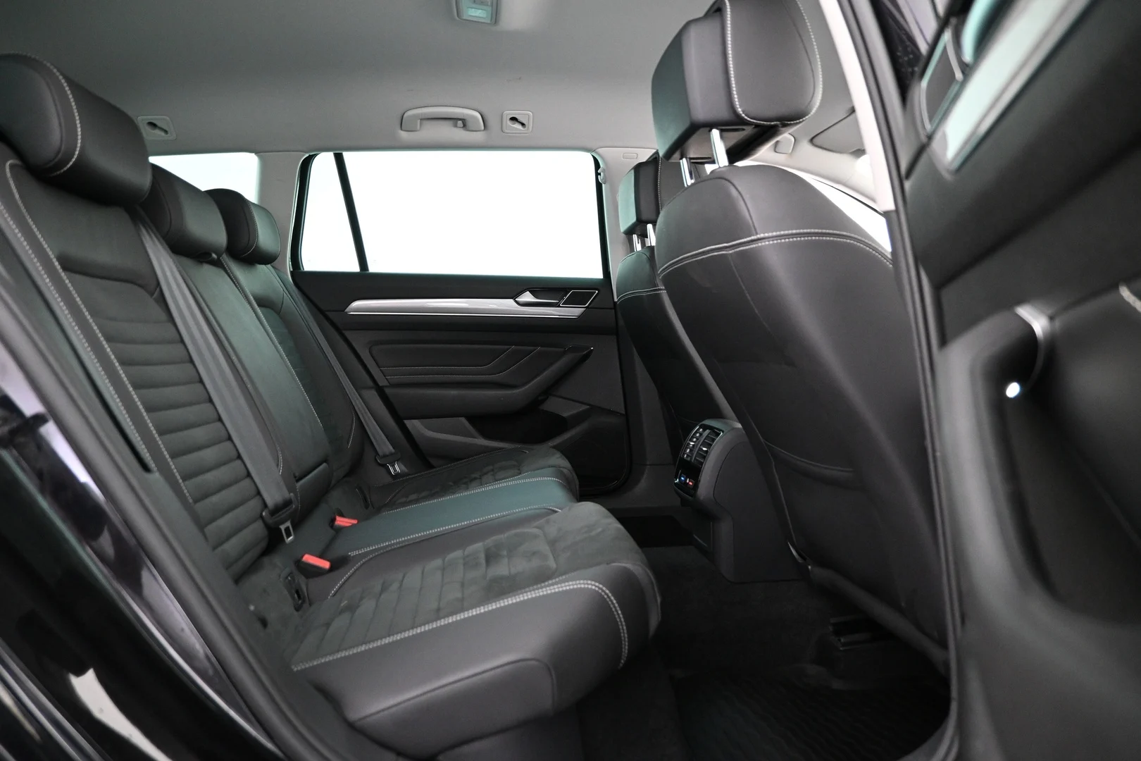 Car Image - 2RwktdmejlhuqpHXK53ikB