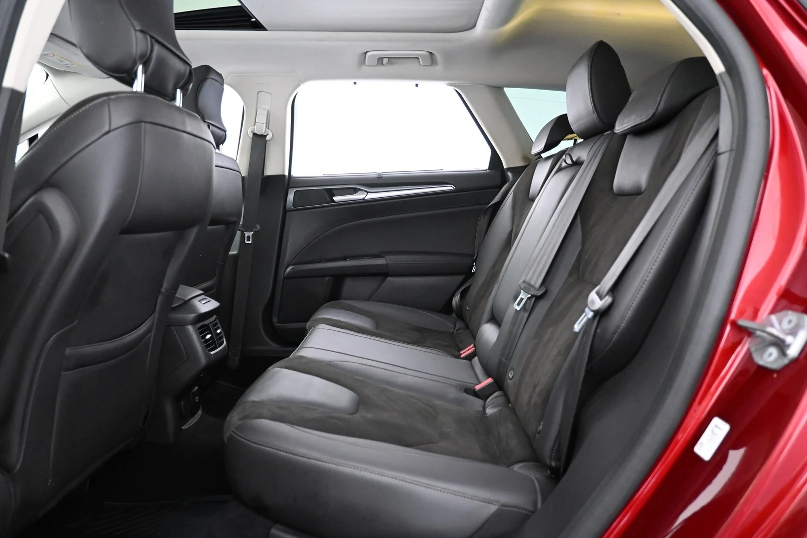 Car Image - 38hNfFOBYLwszjVYJH0OHg