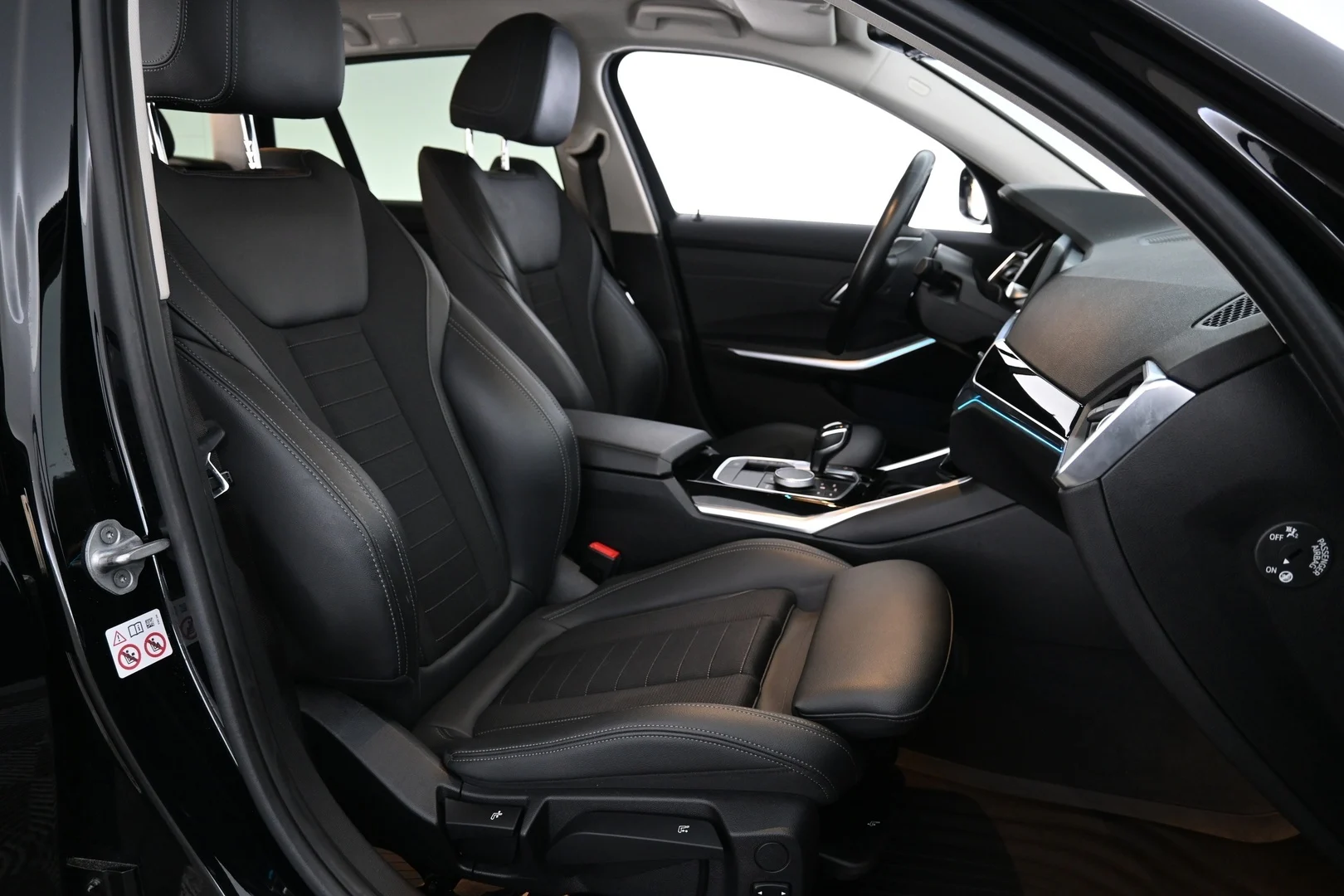 Car Image - Jwjo8AhB6kq8WwFopVIqv