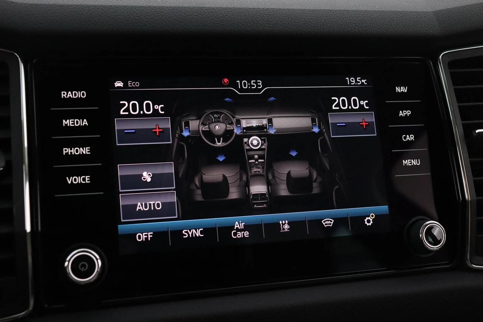 Car Image - Z7FpyXGeUV6y11VpFbhqC