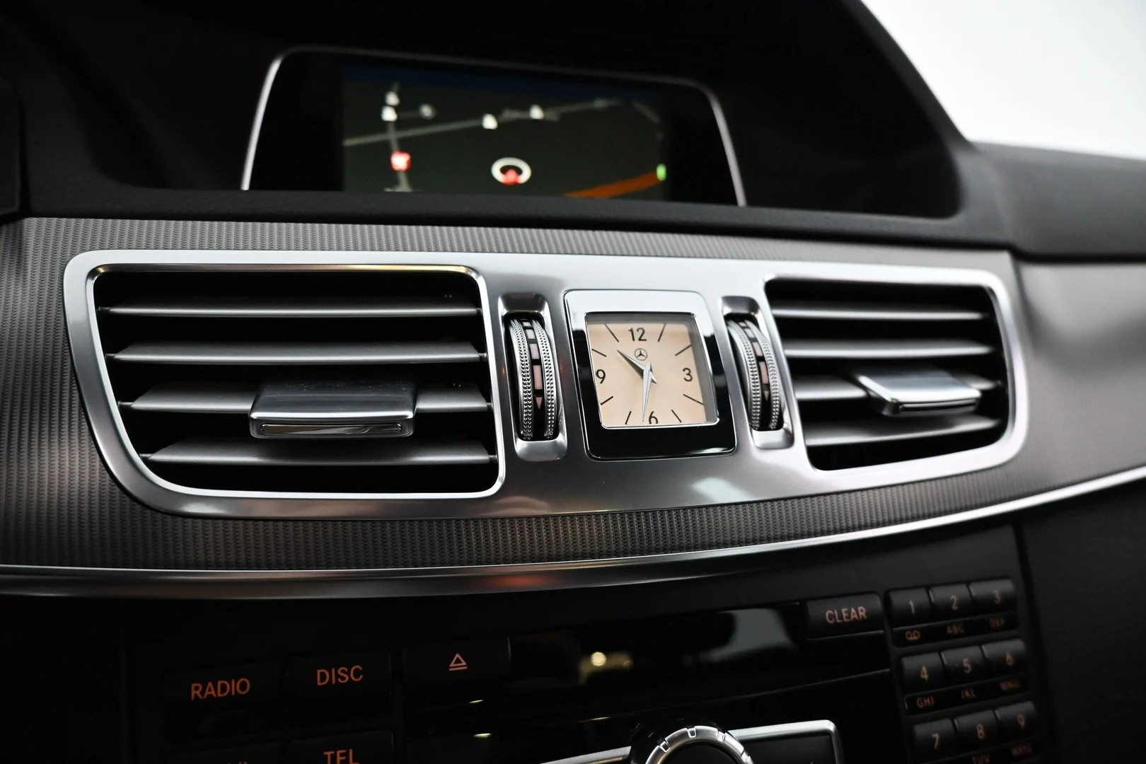 Car Image - 4Q6X8glInD3tE3VRf6hC4m