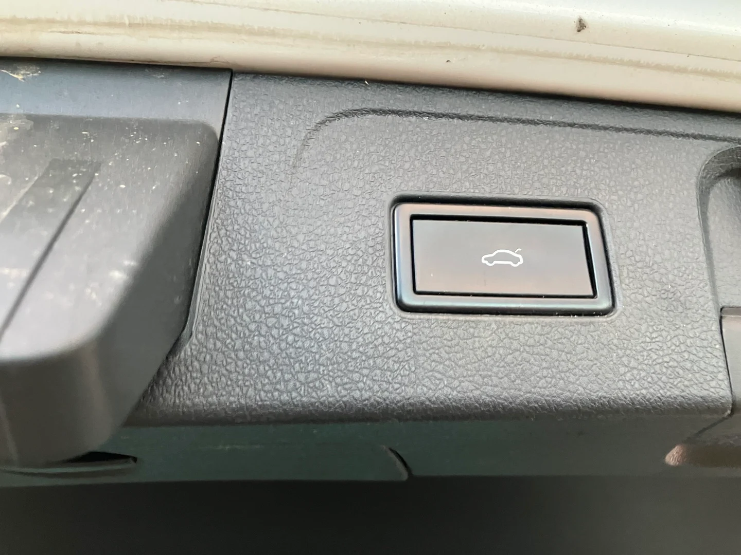 Car Image - 6dd0ECuxBJ1Y5W2Cq0Fu9S