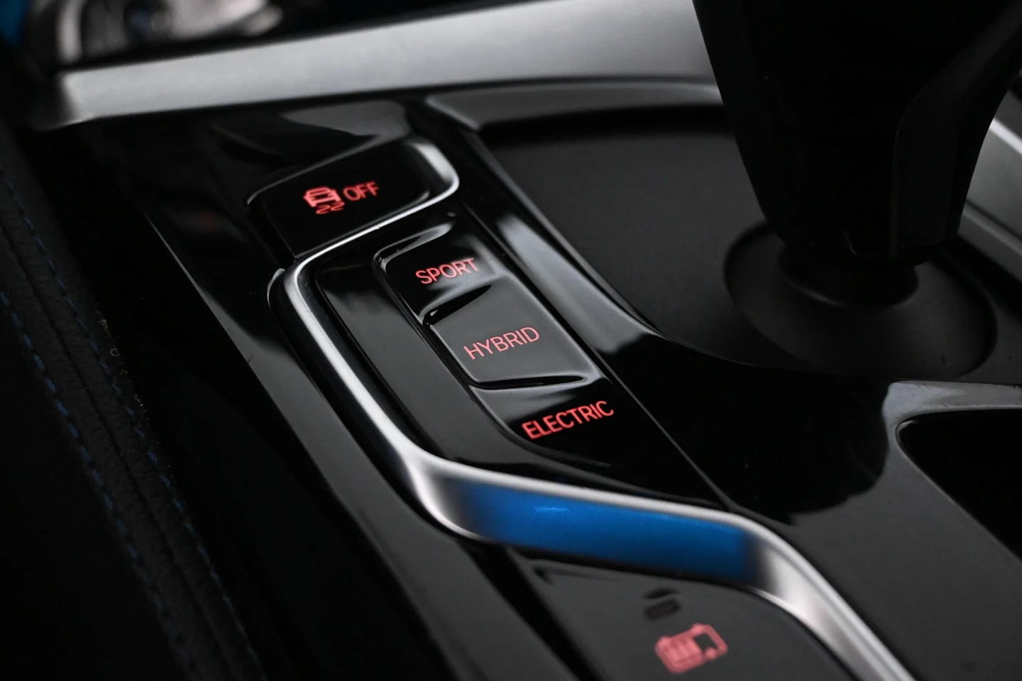 Car Image - 2o1gCc1g2a1InX1EMw4ngK
