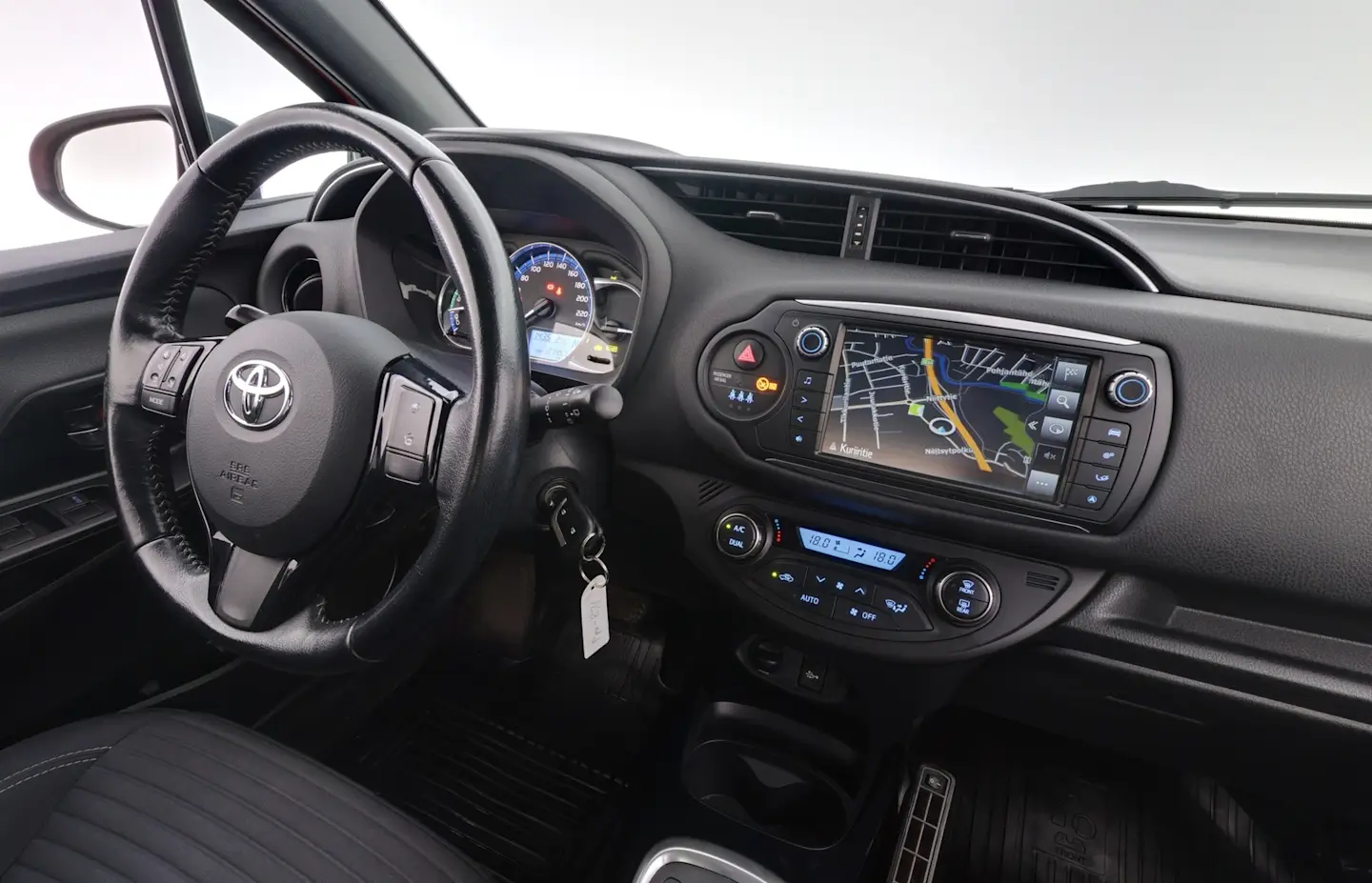 Car Image - 6XdNTguwCjAblpA0Qu2wjE