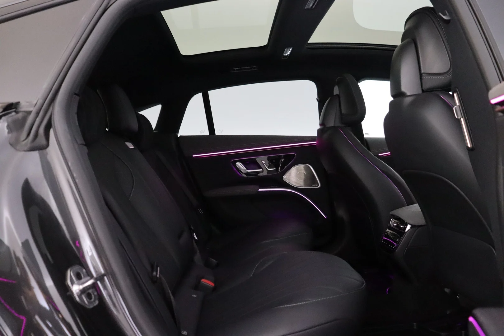 Car Image - 70bX6ItQLHYBO6BdpSjqPW